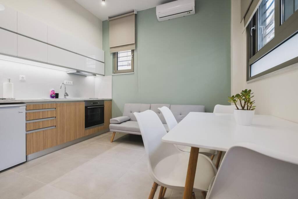 Peris 2 - Central Apt Near Old Town - Ac, Washer Chania  Exterior photo